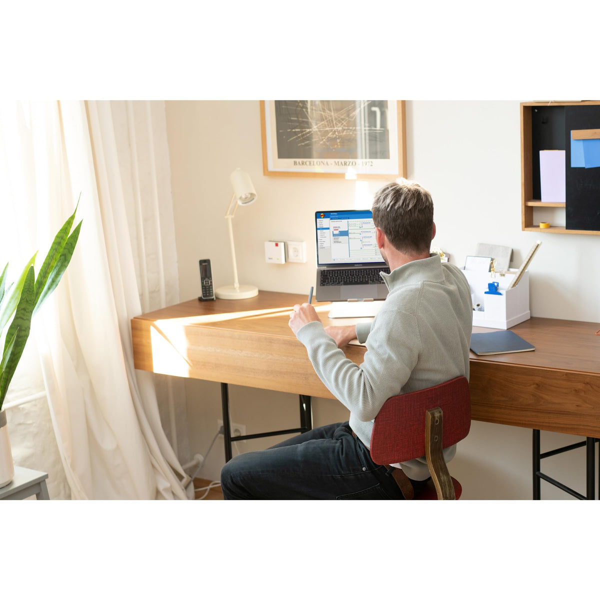 FRITZ!Repeater 1200 AX – WLAN Repeater mit Wi-Fi 6 & Mesh – Produktansicht 2