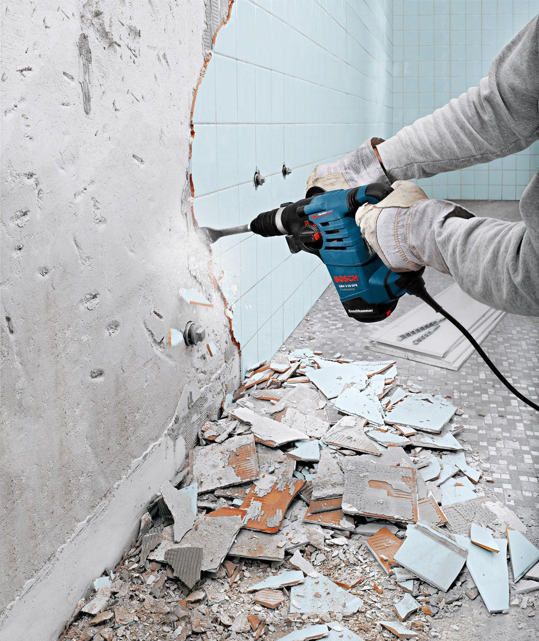 Bosch Professional Bohrhammer GBH 3-28 DFR mit SDS-plus, Schnellspannbohrfutter und Handwerkerkoffer – Produktansicht 3
