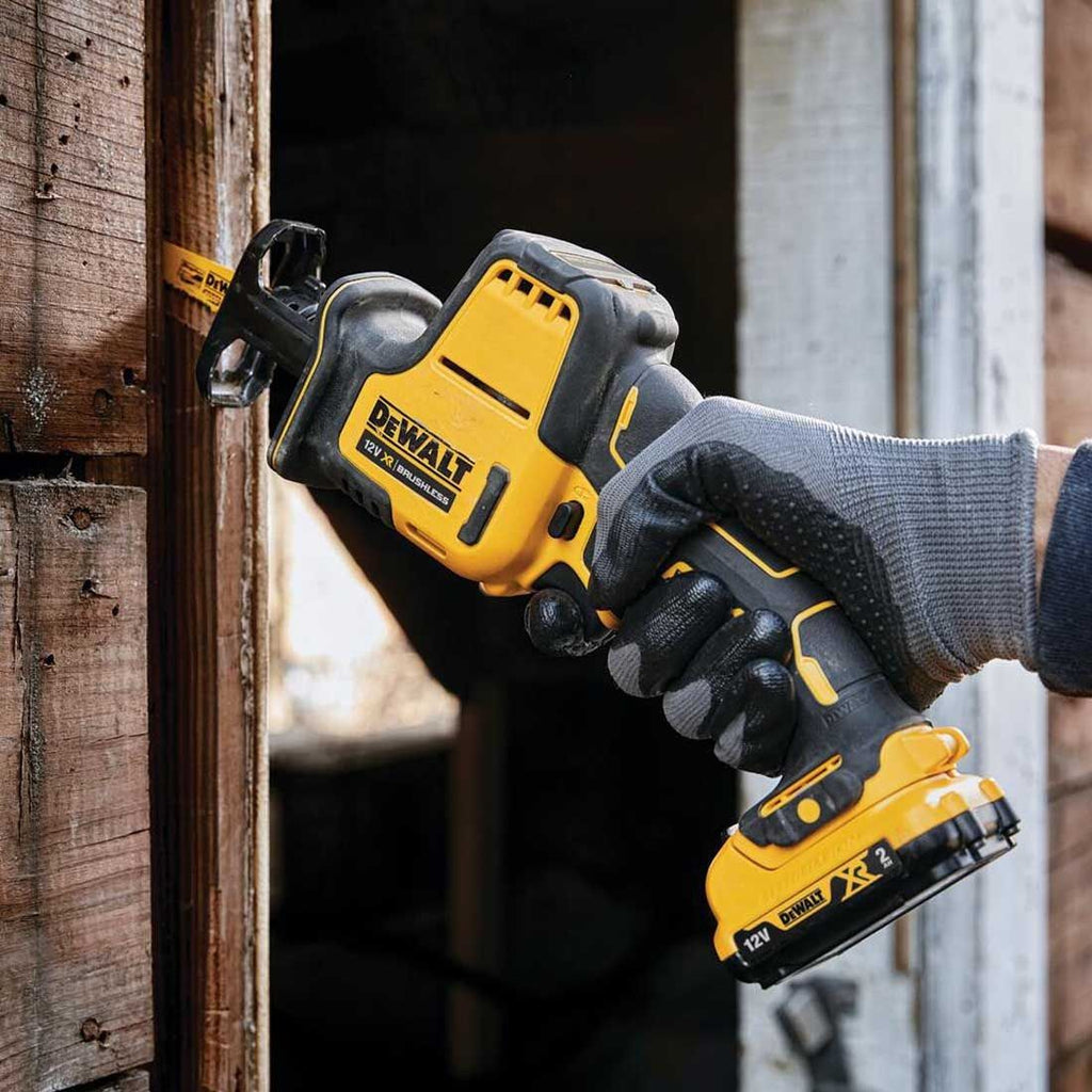 DeWalt DCS312D2-GB 10.8 V / 12 V XR Subkompakt bürstenlos Säbelsäge inkl. 2x 2,0 Ah Akkus – Produktansicht 6