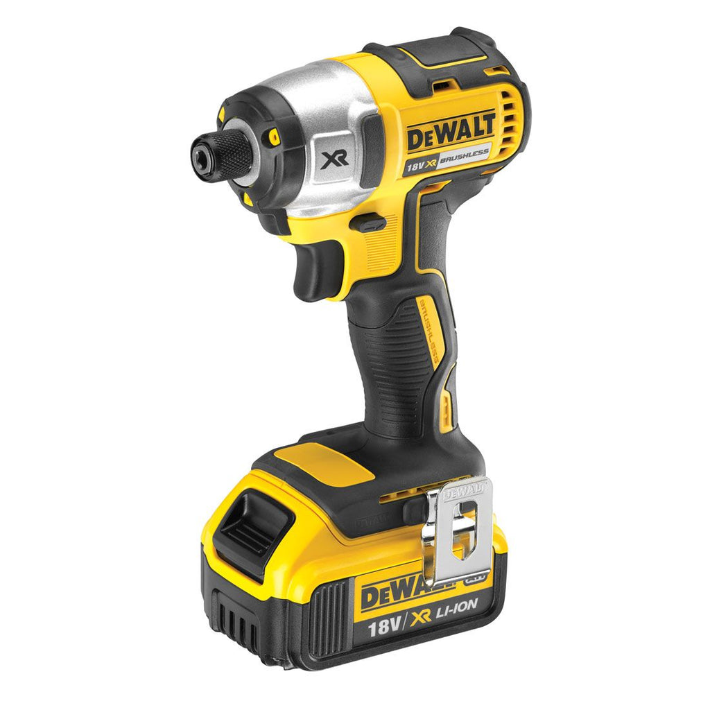 DeWalt DCK550M3T-GB 18 V XR 5 teilig Akku Tool Kit inkl. 3x 4,0 Ah Akkus – Produktansicht 3