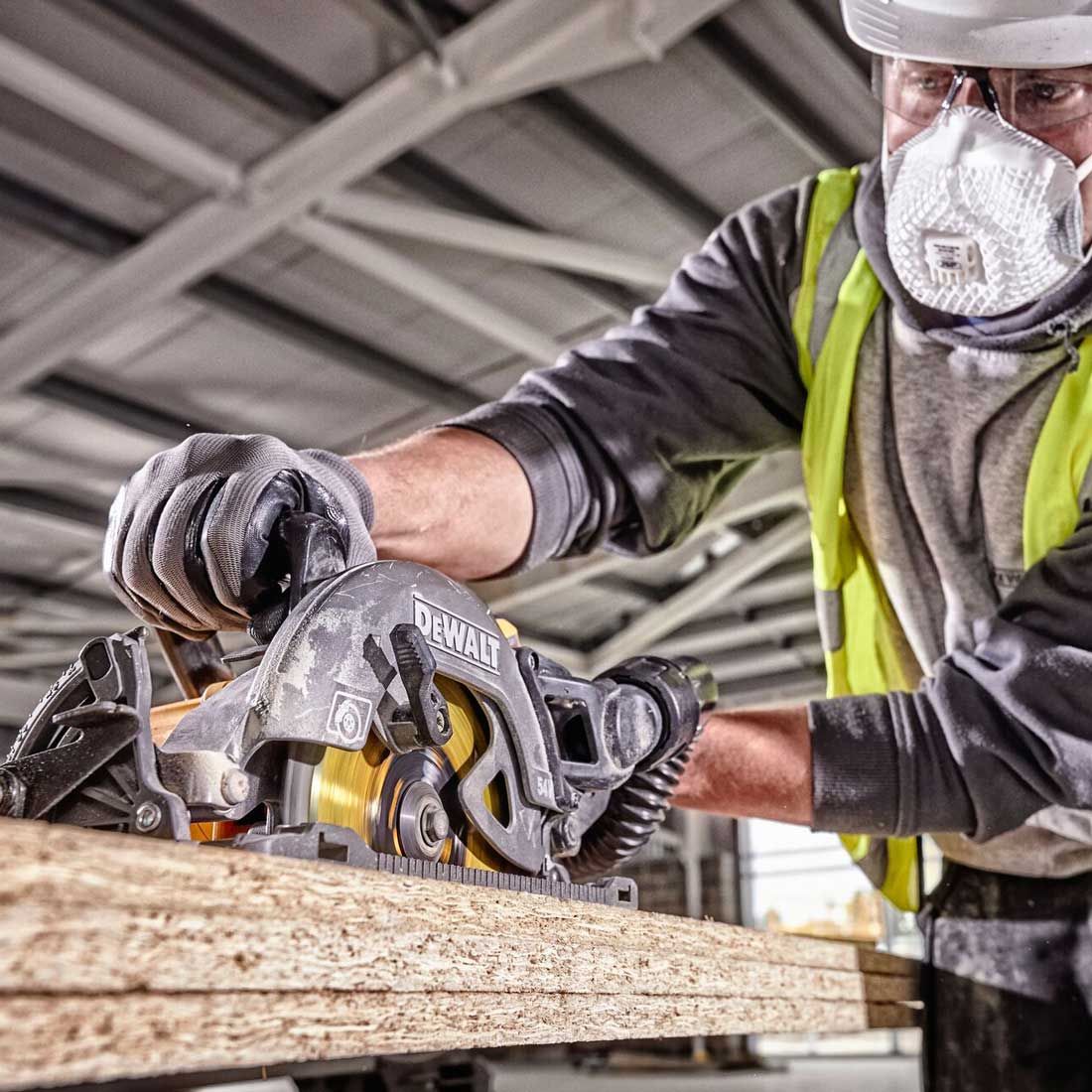 DeWalt DCS577T2-GB 54 V XR FLEXVOLT Hochleistungs 190 mm Handkreissäge inkl. 2x DCB546 Akkus – Produktansicht 8