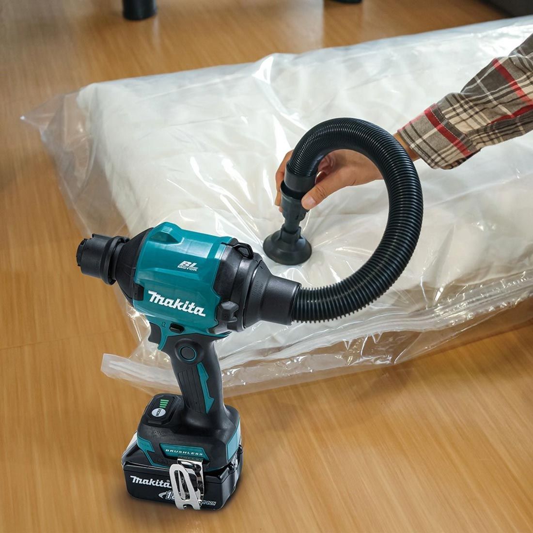 Makita DAS180RT 18 V LXT Akku bürstenlos Gebläse inkl. 1x 5,0 Ah Akku – Produktansicht 9