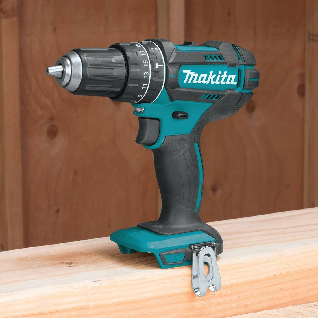 Makita DLX2134TJ 18 V LXT Doppelset DJV180 Stichsäge & DHP482 Schlagbohrschrauber inkl. 2x 5,0 Ah Akkus – Produktansicht 4