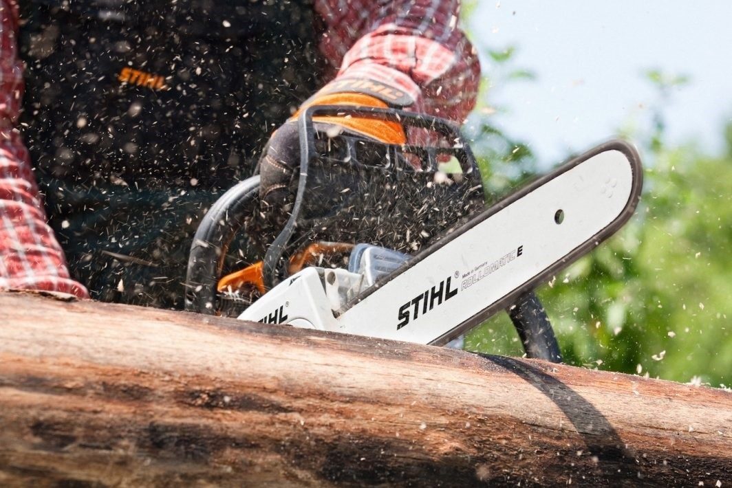 STIHL MS 231 C-BE Benzin-Motorsäge | 3/8″ PD3 Schneidgarnitur 35 cm – Produktansicht 2