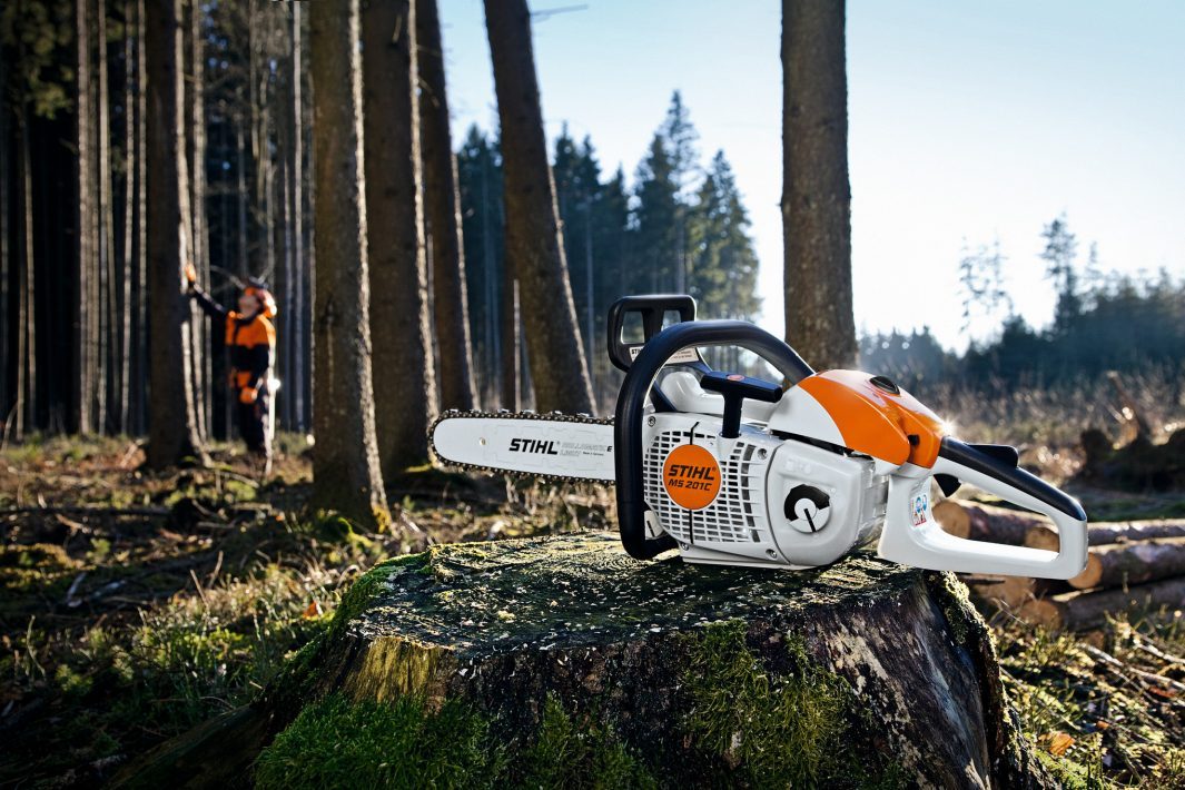 STIHL MS 201 C-M Benzin-Motorsäge | 3/8″ PS Schneidgarnitur 30 cm – Produktansicht 3