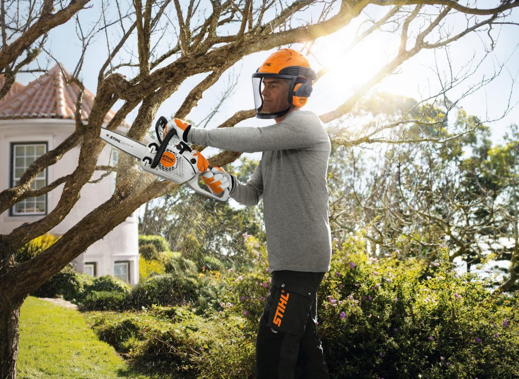 STIHL MS 151 C-E Benzin-Motorsäge | 1/4″ PM3 Schneidgarnitur 25 cm – Produktansicht 3
