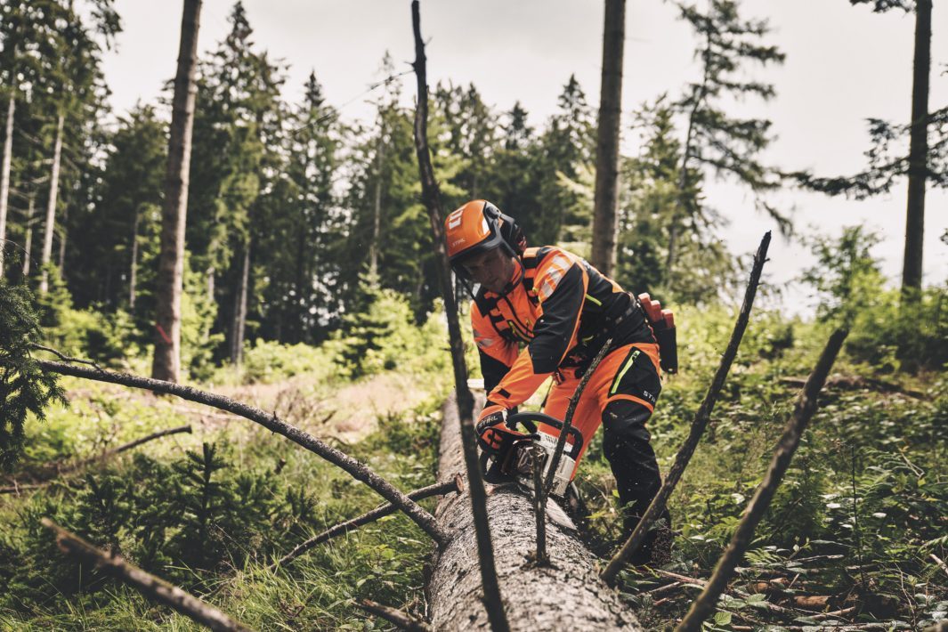 STIHL MS 400 C-M Benzin-Motorsäge | 3/8″ RS Schneidgarnitur 40 cm – Produktansicht 5